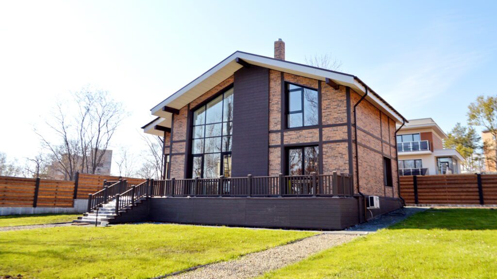 1633349163_38-p-doma-iz-fibrotsementnikh-panelei-foto-39